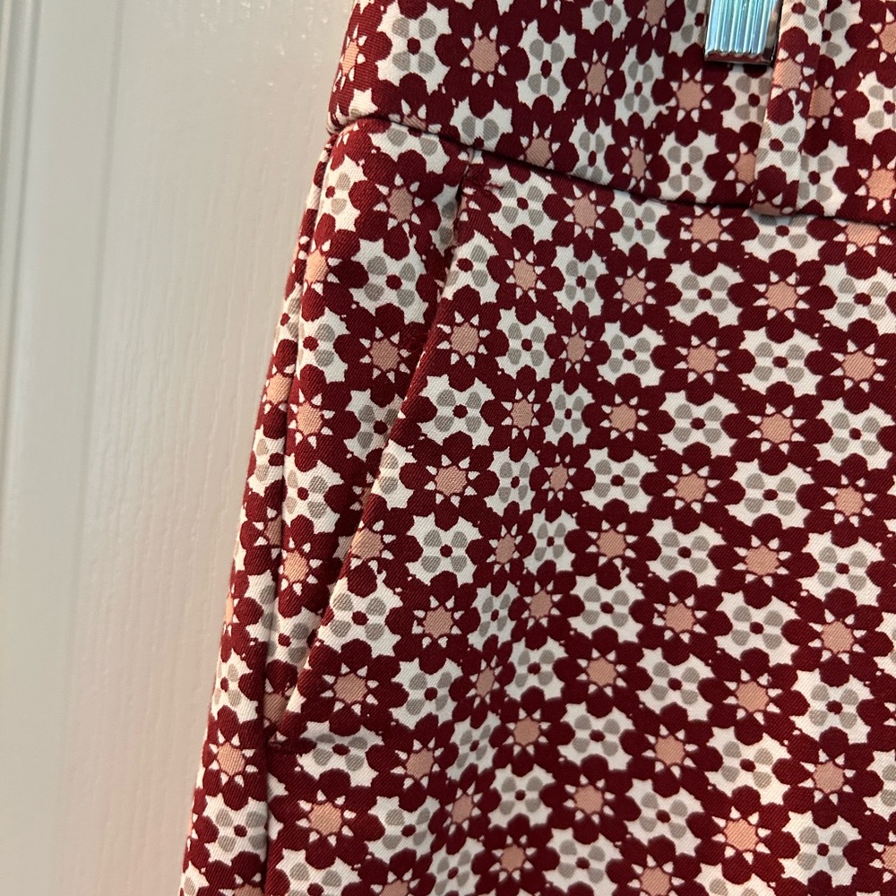 LOFT Red and White Patterned Ankle Pants - Picture 3 of 6